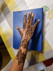 Henna Artist